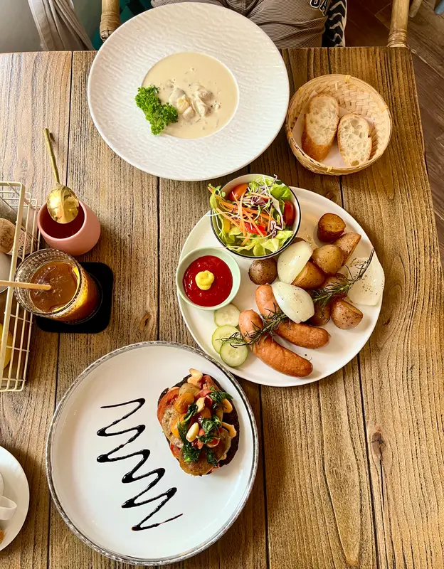 Alpaca Homestyle Cafe, photo 2